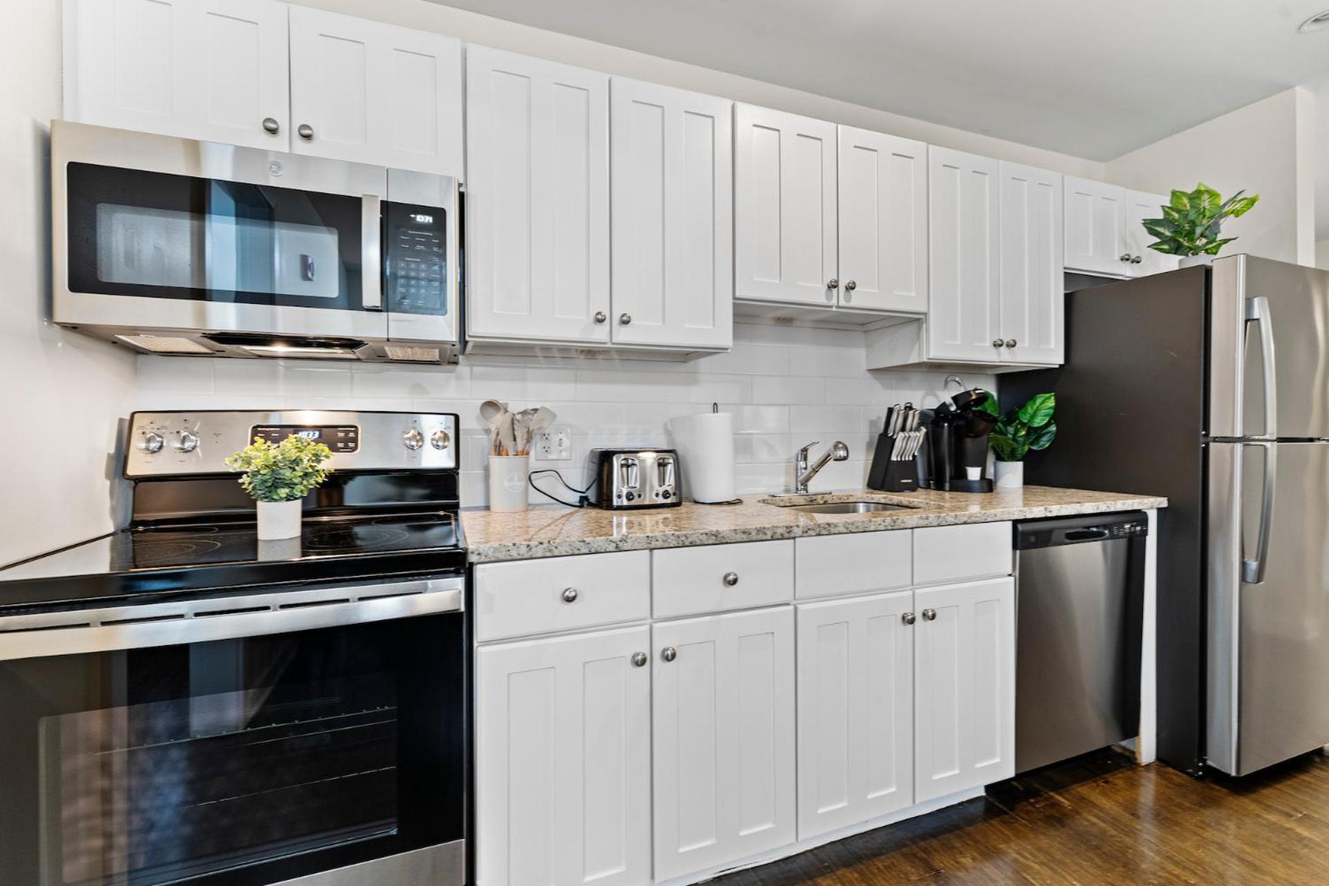 Apartment Furnished In Downtown *